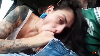 Boquete No Carro Em Cima Do Guincho Em Publico! – Dread Sexy