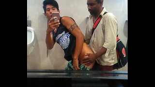 Dei Para O Mendigo Pauzudo No Banheiro Shopping Millenium