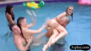 Hotties Pool Oral Sex + Fucked S Tough Guys In Groupsex