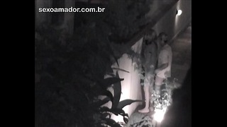 Casal Jovem é Flagrado Fazendo Sexo Em área De Uso Comum No Condomínio