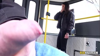Vrouw ziet hoe ik me aftrek in een tram! # Stacy Sommers 6 min
