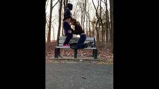 Секс у громадському парку в розпал Covid