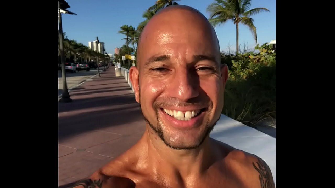 Tan Fit Ripped Clipped Porn Fappening Maxxx Loadz Beach Day Brother