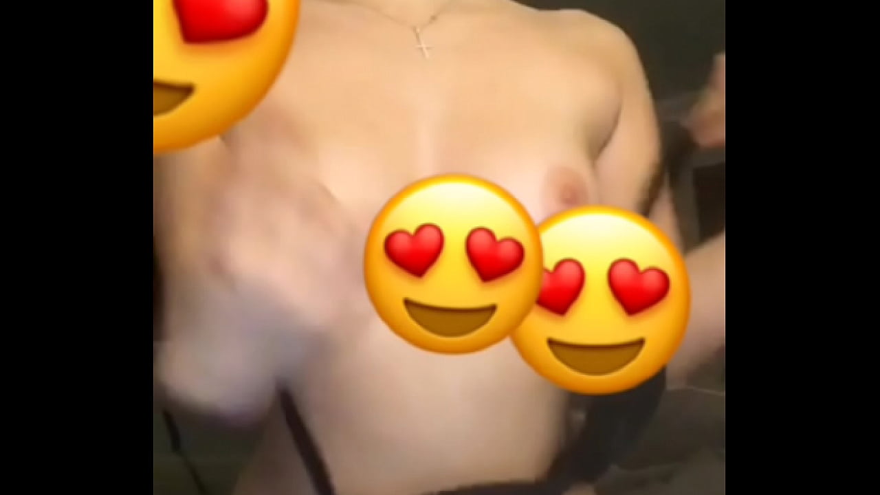 Sexy White Girl From Long Coast Snapping Me