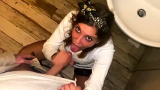 Blowjob In The Restaurant Toilet – Cum In My Mouth
