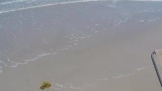 Buborékok szívják a napot az északi Padre-sziget strandján.