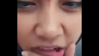 Awek Melayu Main Tetek, Tetek Mantap