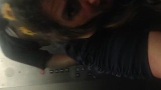 BBC Fode PAWG maduro no elevador do Motel 6