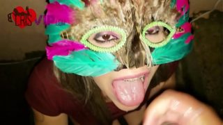 Cristina Almeida Hotwife Carnaval De Rua 2019 Engolindo Leitinho Na Garganta Profunda Enquanto O Corno Do Marido