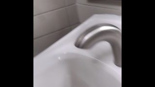 Public Sink Piss