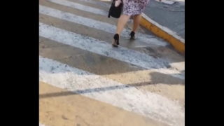 Rica Culona En La Calle