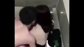 Địt Trong Toilet