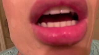 Amazing Blowjob In A Public Restroom – Diosaera