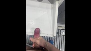 Cum Fast In Public Toilet