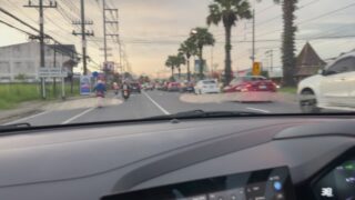 Extreme Masturbation In A Car On The Move – Dolly Lili