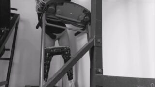 Girl In The Gym Is Not Afraid Of Being Discovered And She Trains Her Pussy