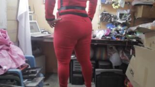 Cheking My Outfit To Have Fun Int The Mall, Can You Guess That I M Inflated?