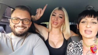 Jennyfer Stone In The Car With Ladymuffin And Tommy A Canaglia