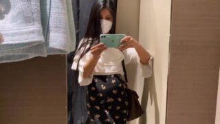 Shopping Mall’s Fitting Room Horny Masturbate