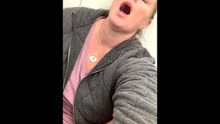 A Mile High Orgasm Masterbate