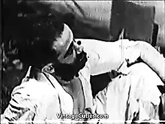 Beautiful Girl gets Fucked at the Beach (1930s Vintage)
