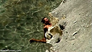 Beach couple sex 2