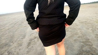 Hottie walks in panties and fucks on the beach for money