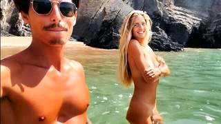 She made me cum in less than a min at the public beach